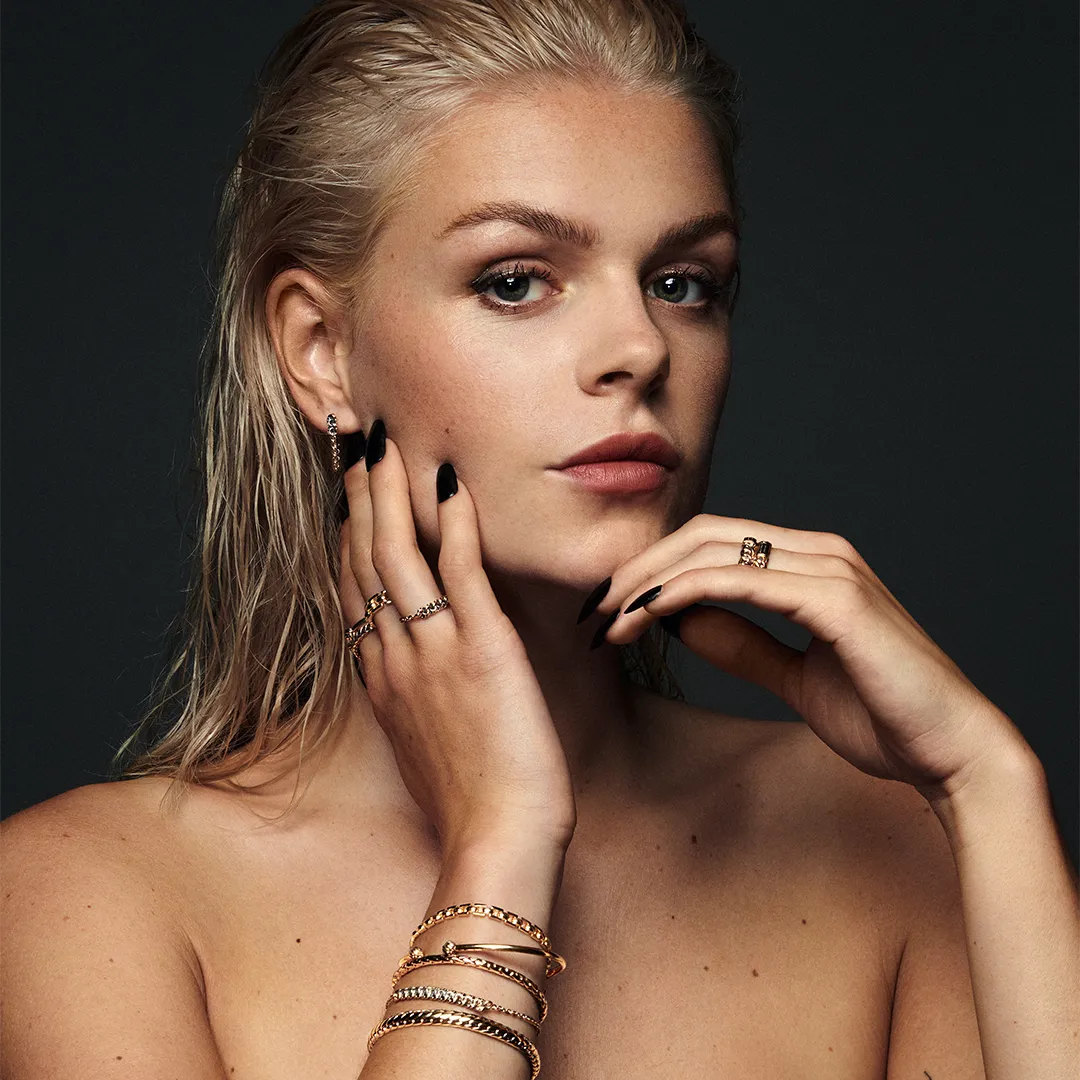 BUDDHA TO BUDDHA G017 BANGLE REFINED KATJA GOUD Van Klaveren Juweliers Zwolle